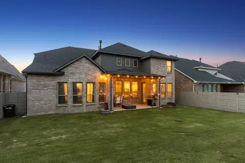 1109 13th St, Argyle, TX 76226 photo 5