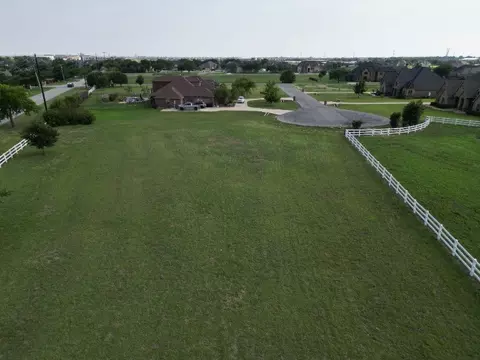 12916 Whisper Willows Ct, Fort Worth, TX 76052