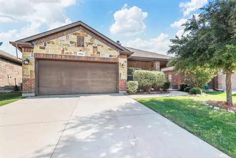 1825 Potrillo Ln, Fort Worth, TX 76131