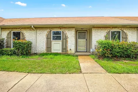 7 W Mountain Creek Dr #5, Grand Prairie, TX 75052