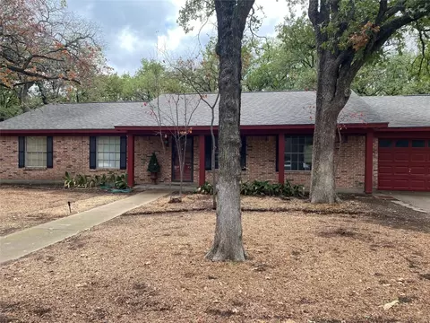 1301 Cactus Dr, Mineral Wells, TX 76067