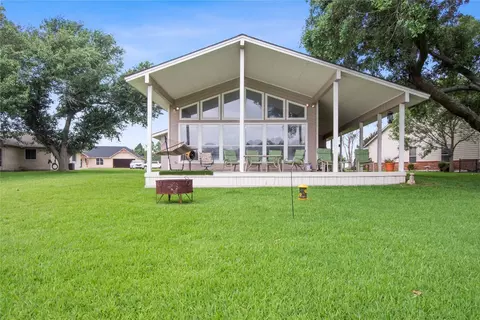 221 Scenic Rd, Trinidad, TX 75163