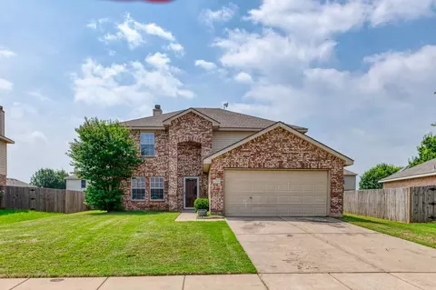 1209 Saltgrass Dr, Crowley, TX 76036