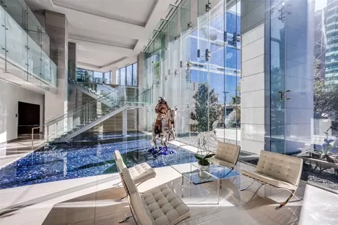 2900 Mckinnon St #1104, Dallas, TX 75201