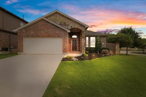 5825 Glenwood Dr, Denton, TX 76208