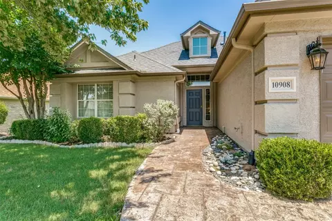 10908 Southerland Dr, Denton, TX 76207