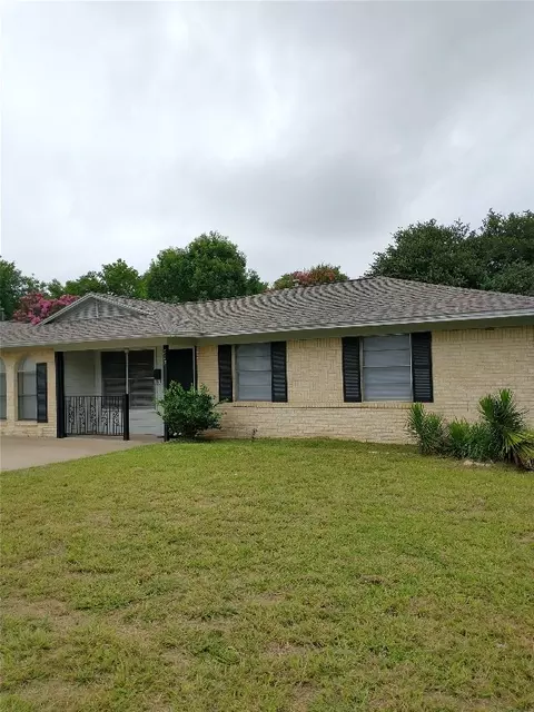 519 W Kearney St, Mesquite, TX 75149