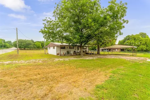 916 N Rusk St, Weatherford, TX 76086