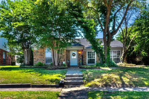 1216 Buckeye Dr, Mesquite, TX 75181