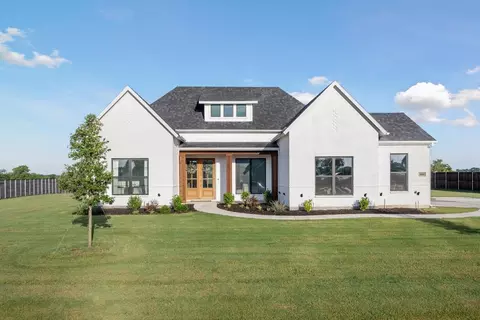 1810 Ryder Lee Ln, Waxahachie, TX 75165