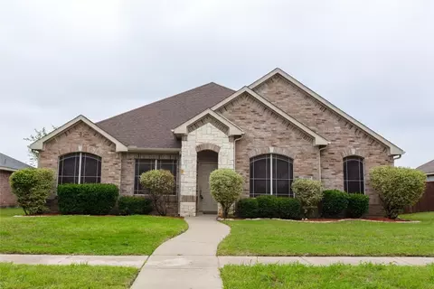 623 Mary Wilson Dr, Lancaster, TX 75146