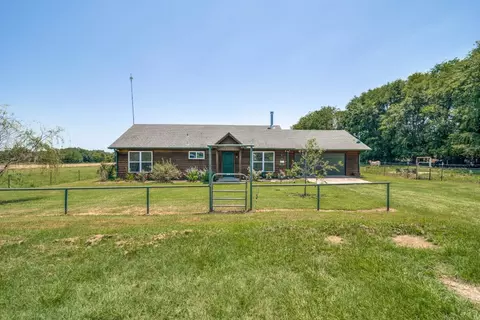 1484 Fm 2422, Mineola, TX 75773