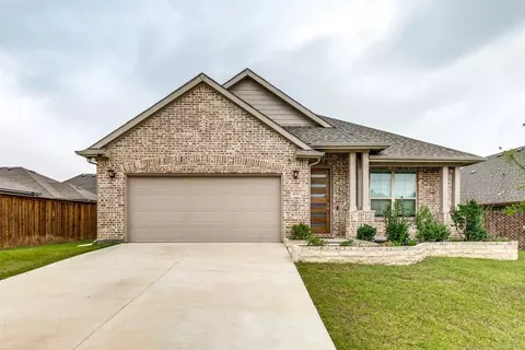 4711 Crestwood Dr, Haltom City, TX 76137