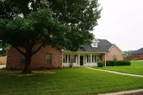 903 Wellington Ln, Athens, TX 75751