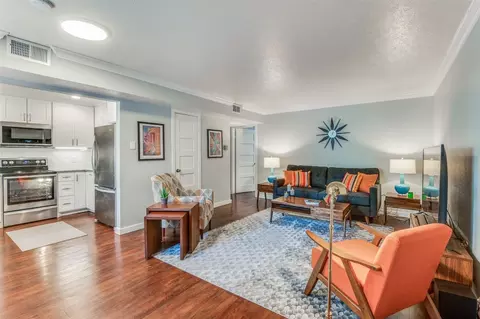 5016 Les Chateaux Dr #132, Dallas, TX 75235