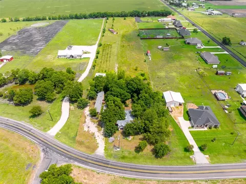 902 Kvanli Ln #A, Farmersville, TX 75442