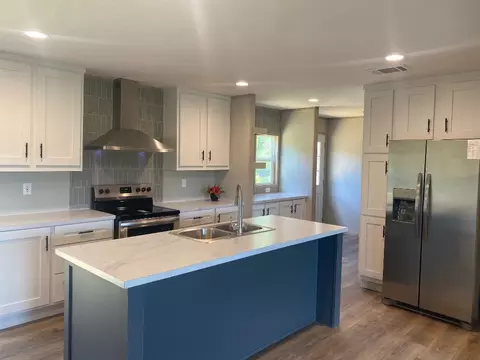 110 Kailyn Ln, Weatherford, TX 76085