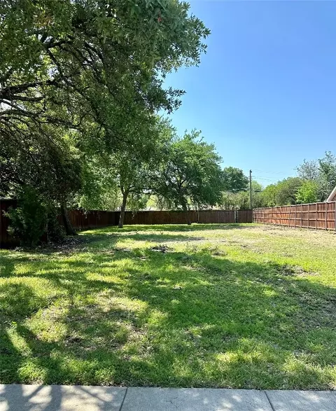 450 Pittman St, Richardson, TX 75081