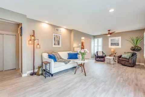 6900 Skillman St #412, Dallas, TX 75231