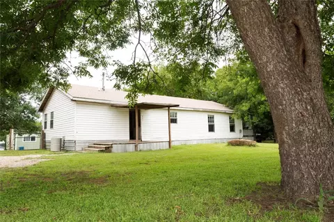 201 Fm 275 St, Cumby, TX 75433