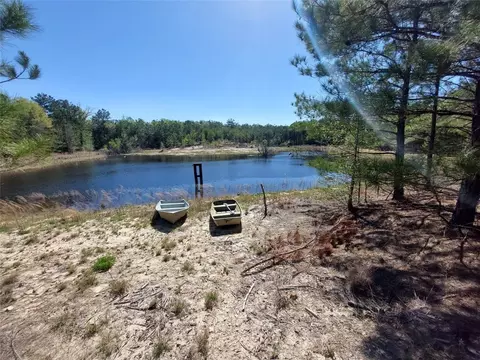1470 Acr 483, Palestine, TX 75803