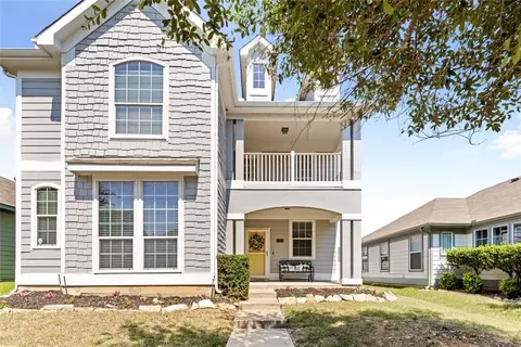 11004 Dillon St, Fort Worth, TX 76179