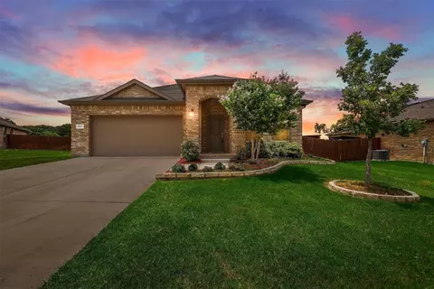 407 Windsail Ln, Azle, TX 76020