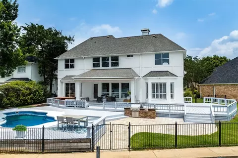 294 Saint Andrews Dr, Mabank, TX 75156