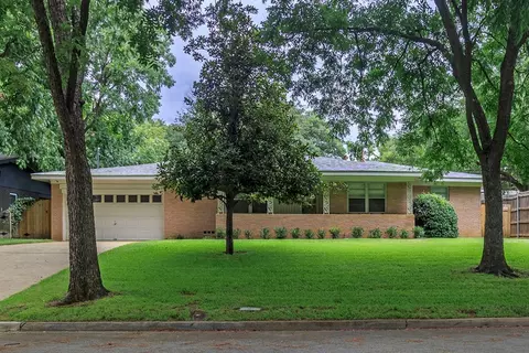 1805 Smith Ln, Arlington, TX 76013