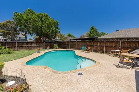 8109 Trail Lake Dr, Rowlett, TX 75088