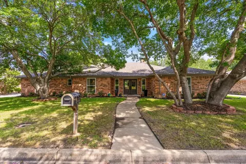 7004 Tumbling Trl, Fort Worth, TX 76116