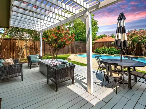 2017 Gardanne Ln, Carrollton, TX 75007