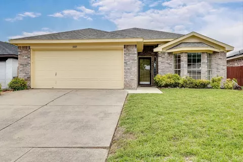 8109 Cannonwood Dr, Fort Worth, TX 76137