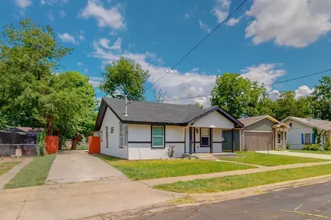 2623 Lawrence St, Dallas, TX 75215