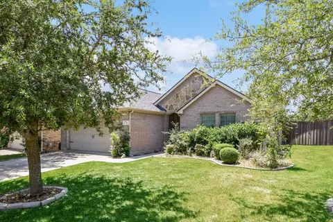 3105 Willow Place Dr, Melissa, TX 75454
