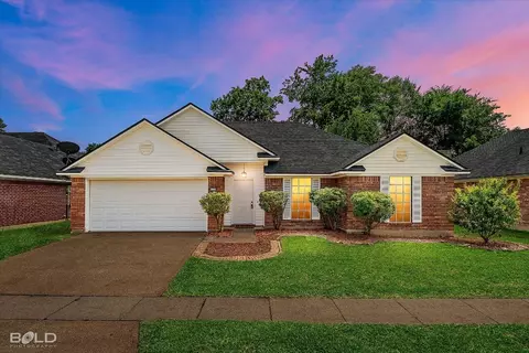 6022 Summerville Ln, Bossier City, LA 71111