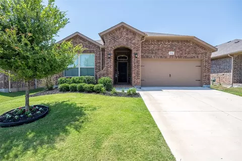 2428 Clay Creek Ln, Fort Worth, TX 76177