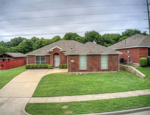 2001 Novel Dr, Garland, TX 75040
