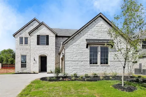 1005 Flora St, Mansfield, TX 76063
