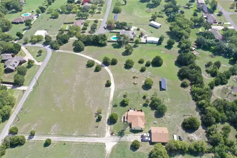990 Apple Ln, Midlothian, TX 76065