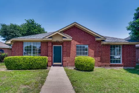 1089 Glencrest Dr, Cedar Hill, TX 75104