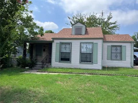 1560 Vermont Ave, Dallas, TX 75216