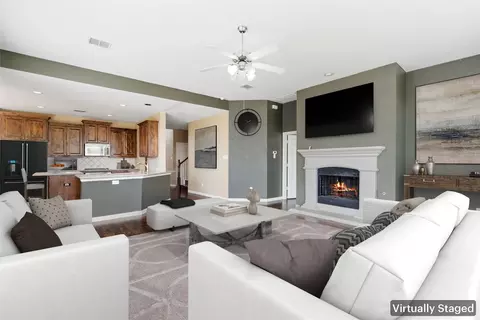 4413 Meadow Knoll Ln, Mansfield, TX 76063