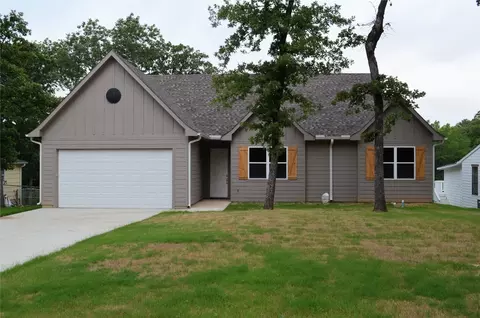 317 Kauai Ct, Tool, TX 75143