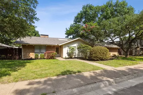 9816 Crest Meadow Dr, Dallas, TX 75230