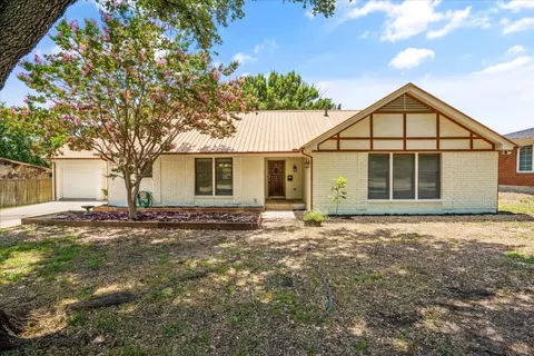 3515 Scruggs Dr, Richland Hills, TX 76118