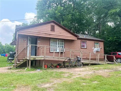 1107 Earnest St, Mount Pleasant, TX 75455