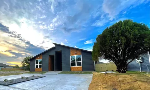 2214 Church St, Greenville, TX 75401