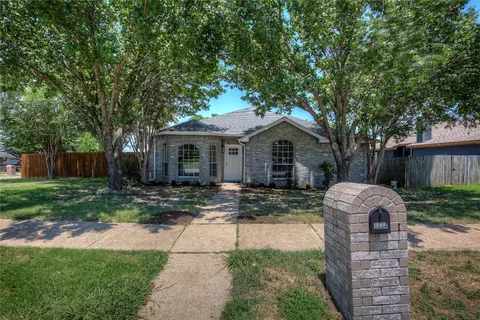 1534 Cedarcrest Cir, Mesquite, TX 75149
