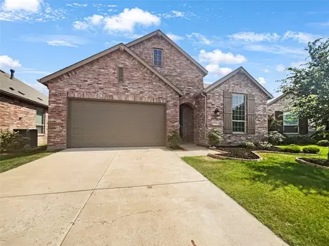 1204 Thrasher Dr, Little Elm, TX 75068